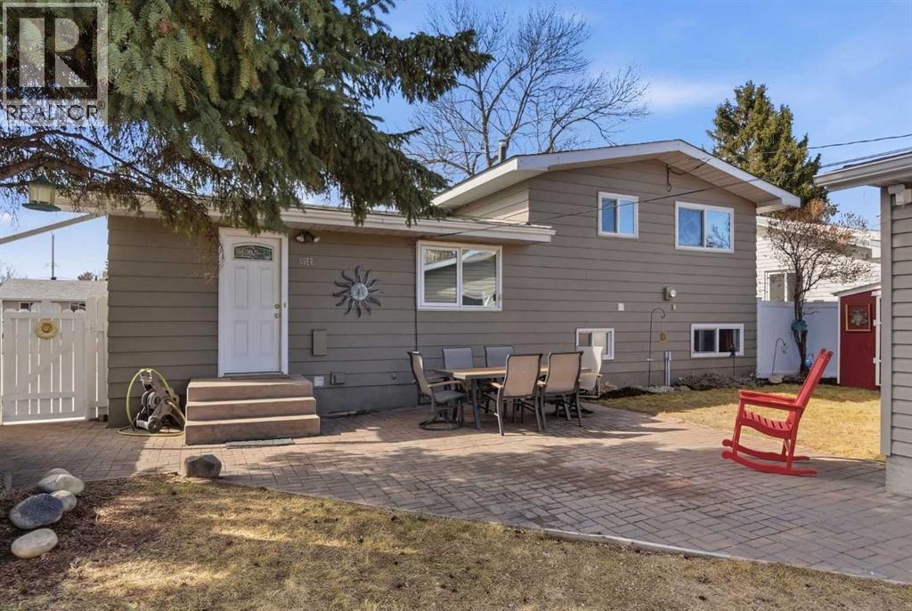 9852 Athens Road SE, Calgary, Alberta  T2J 1B9 - Photo 40 - A2295694