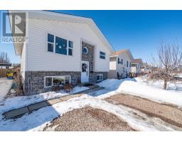 264 MCKENZIE STREET E, Pembroke, Ontario