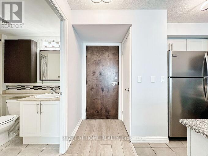 803 - 16 Yonge Street, Toronto, Ontario  M5E 2A1 - Photo 2 - C12933600