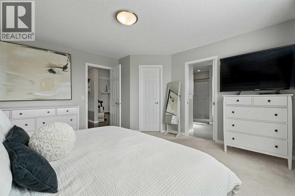 11 Mount Rae Heights, Okotoks, Alberta  T1S 0M6 - Photo 5 - A2293971