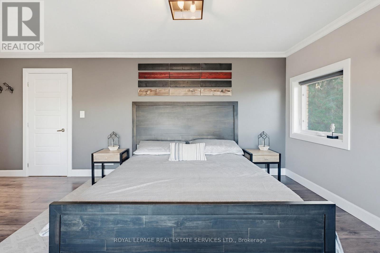 18 Cherry Street, Halton Hills, Ontario  L7G 3J8 - Photo 11 - W12933612