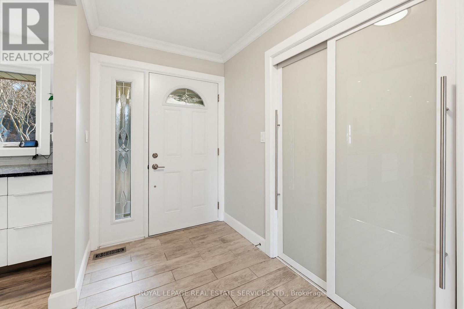 18 Cherry Street, Halton Hills, Ontario  L7G 3J8 - Photo 18 - W12933612