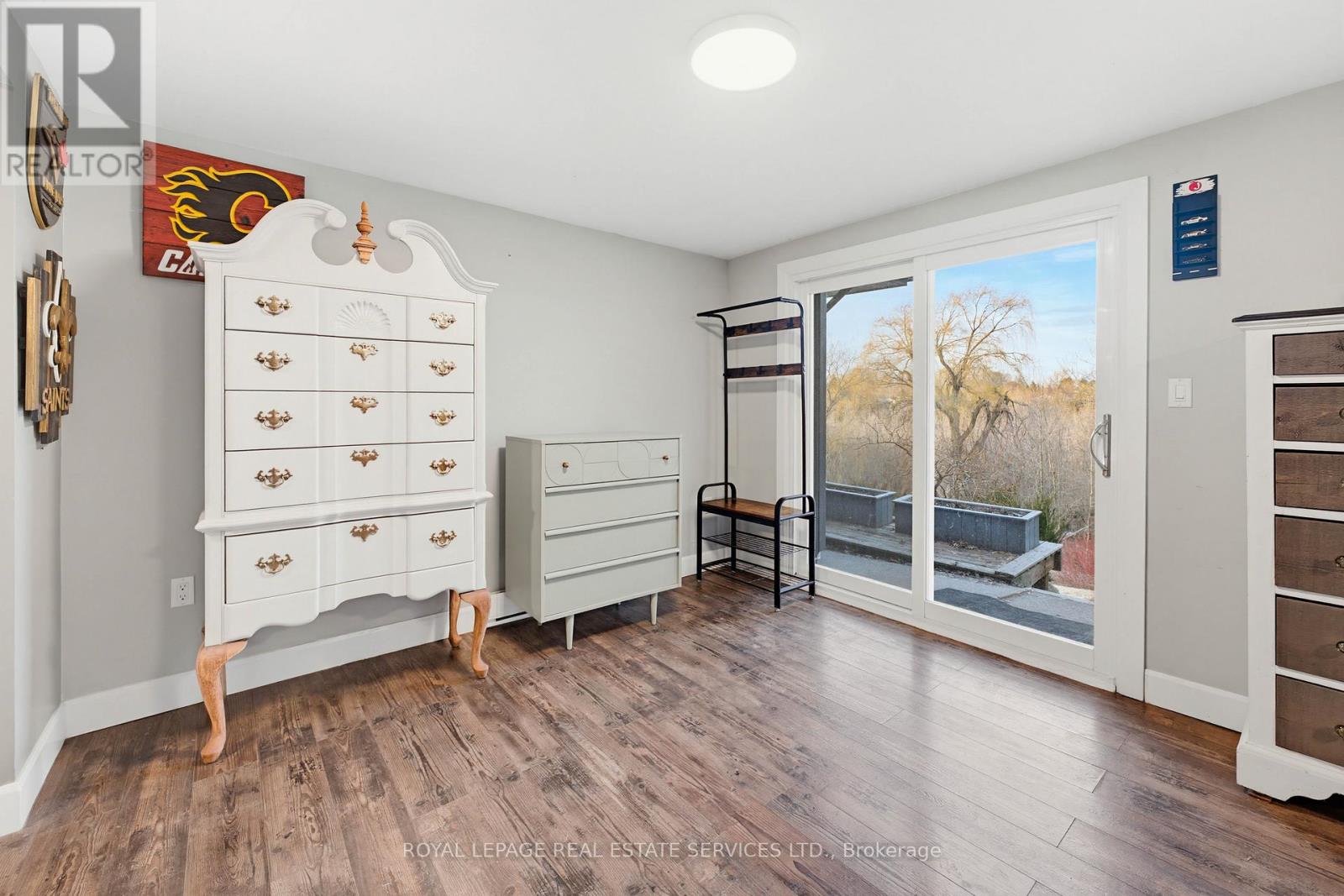 18 Cherry Street, Halton Hills, Ontario  L7G 3J8 - Photo 39 - W12933612