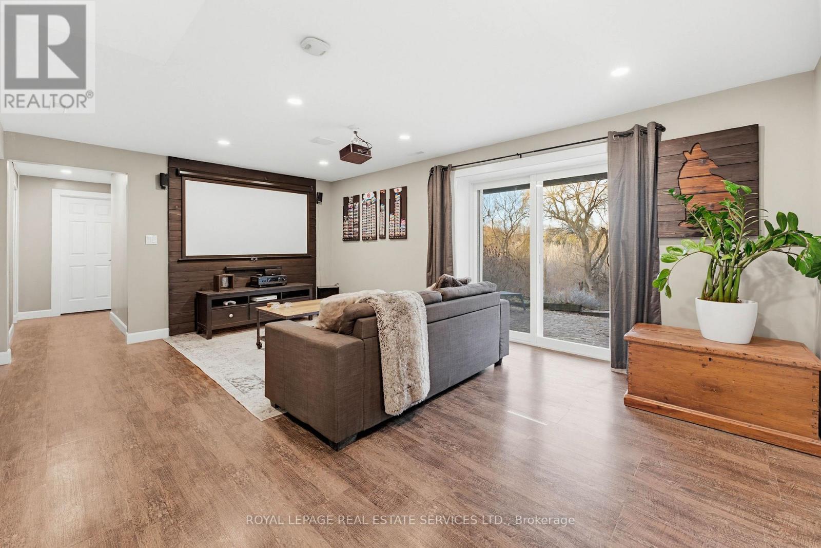 18 Cherry Street, Halton Hills, Ontario  L7G 3J8 - Photo 43 - W12933612