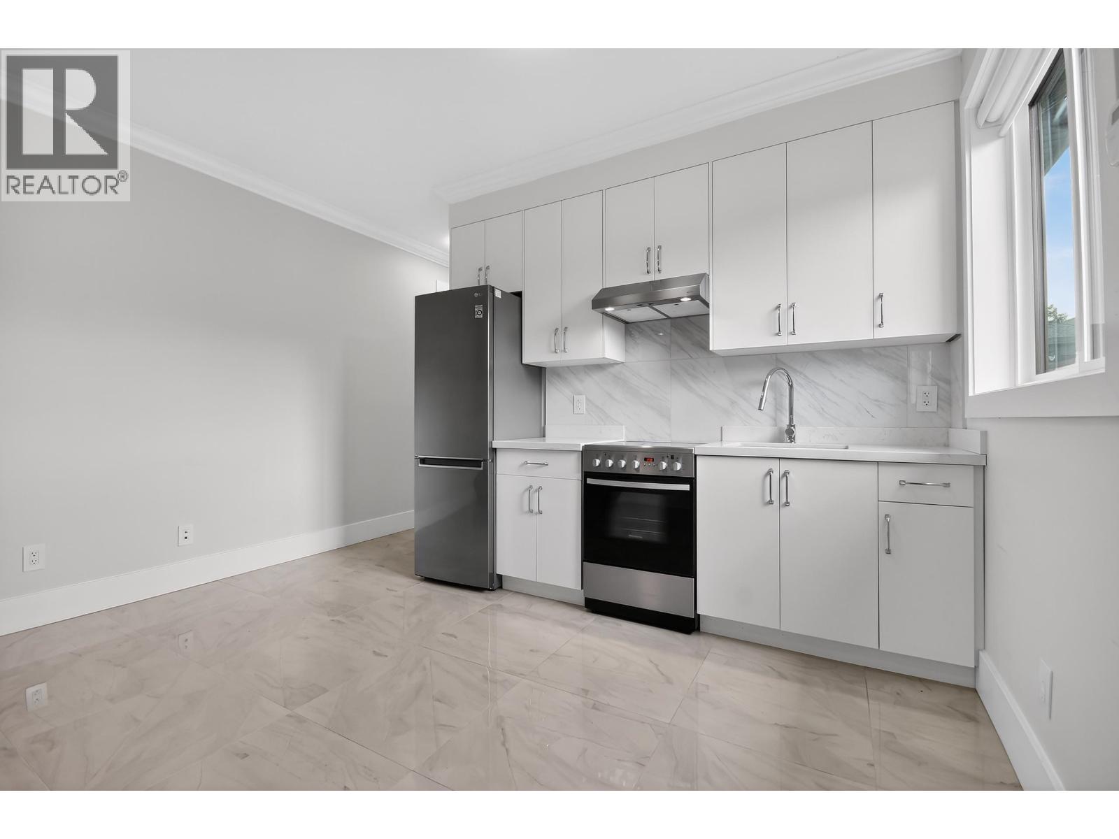 Ground 7588 Armstrong Street, Richmond, British Columbia  V6Y 2S6 - Photo 5 - R3102131