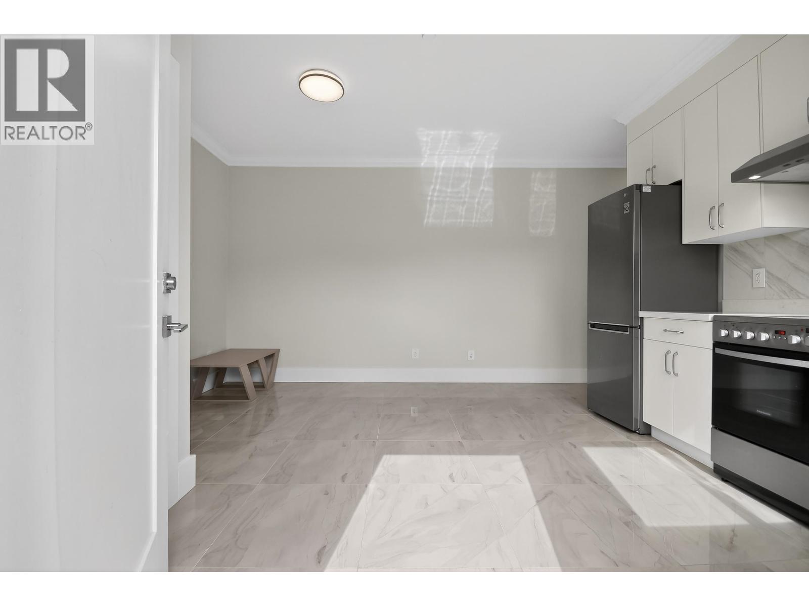 Ground 7588 Armstrong Street, Richmond, British Columbia  V6Y 2S6 - Photo 6 - R3102131