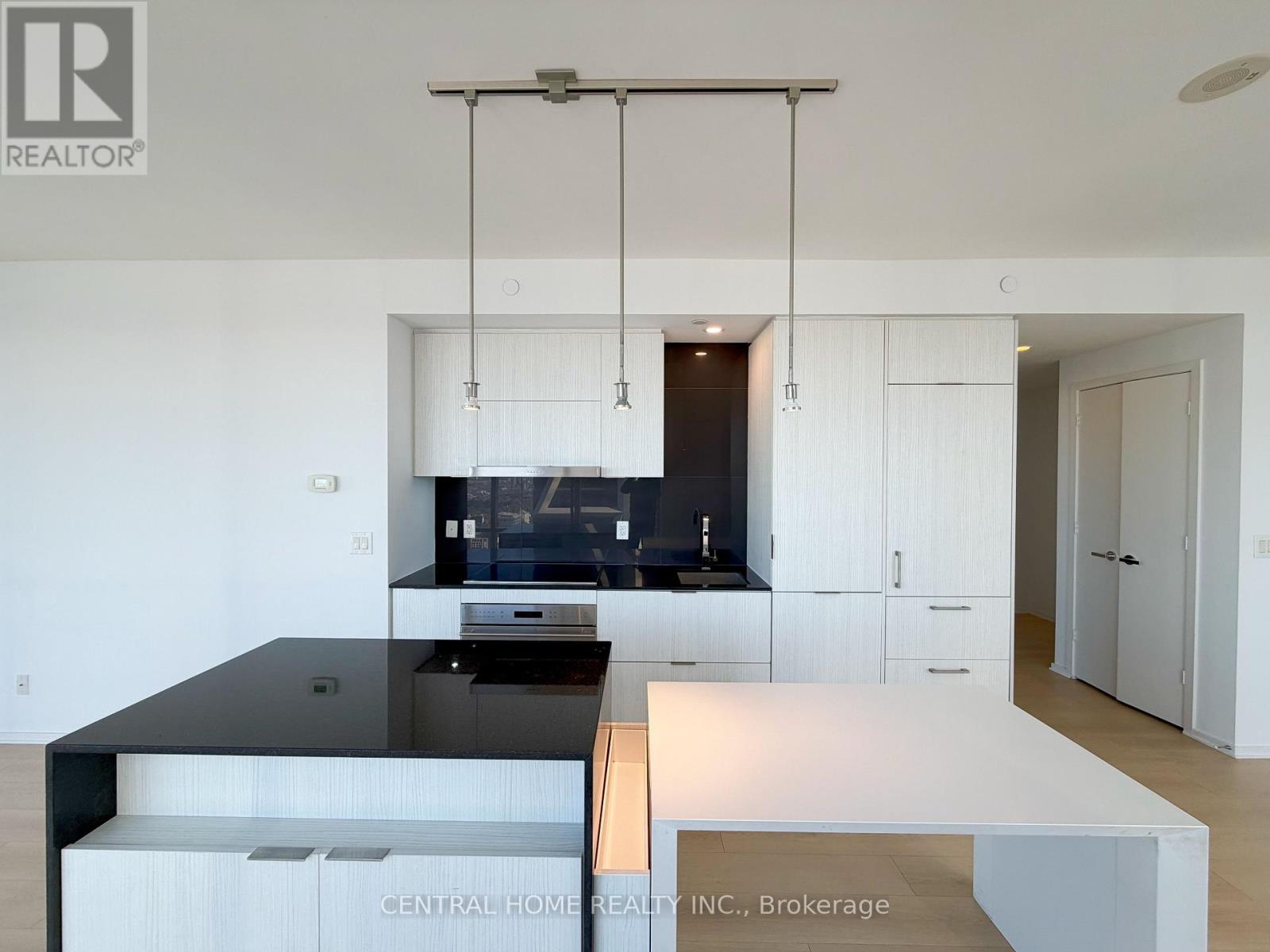 5609 - 1 Bloor Street E, Toronto, Ontario  M4W 1A9 - Photo 5 - C12933632