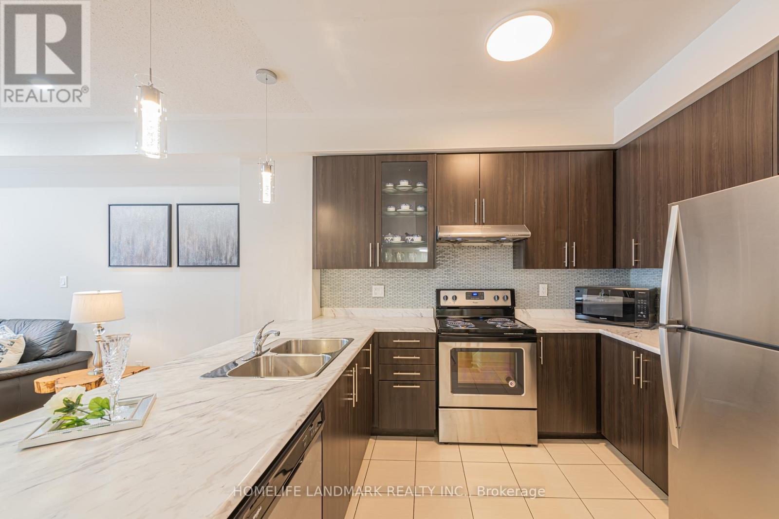 2 - 1255 Bridletowne Circle, Toronto, Ontario  M1W 0A5 - Photo 5 - E12933626