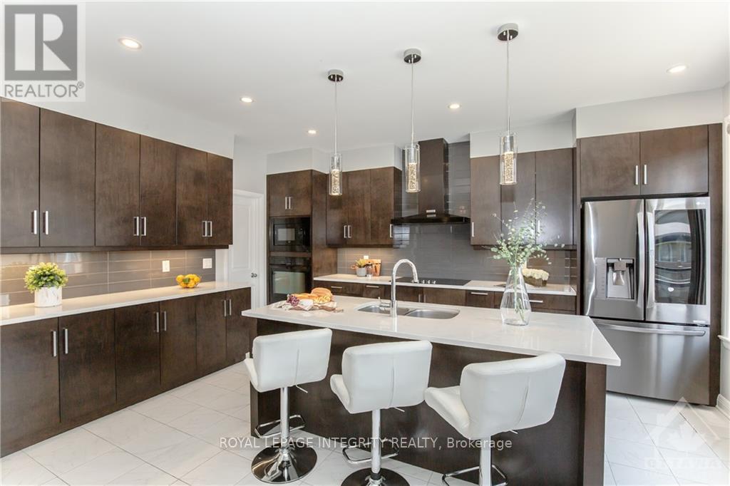 396 Huntsville Drive, Ottawa, Ontario  K2T 0H6 - Photo 10 - X12933630