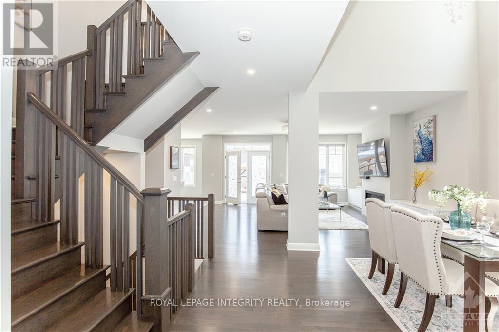 396 Huntsville Drive, Ottawa, Ontario  K2T 0H6 - Photo 5 - X12933630