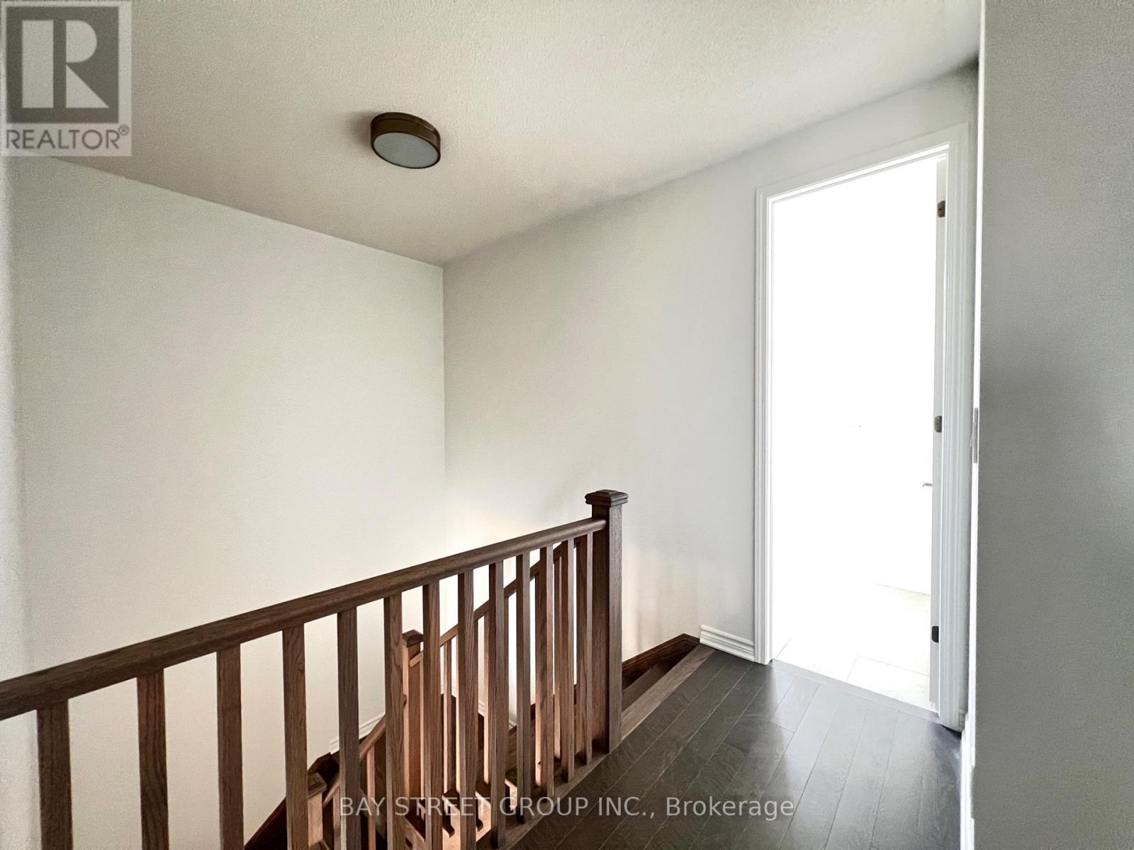 127 Leslie Richard Street, Markham, Ontario  L6C 3S9 - Photo 11 - N12933634