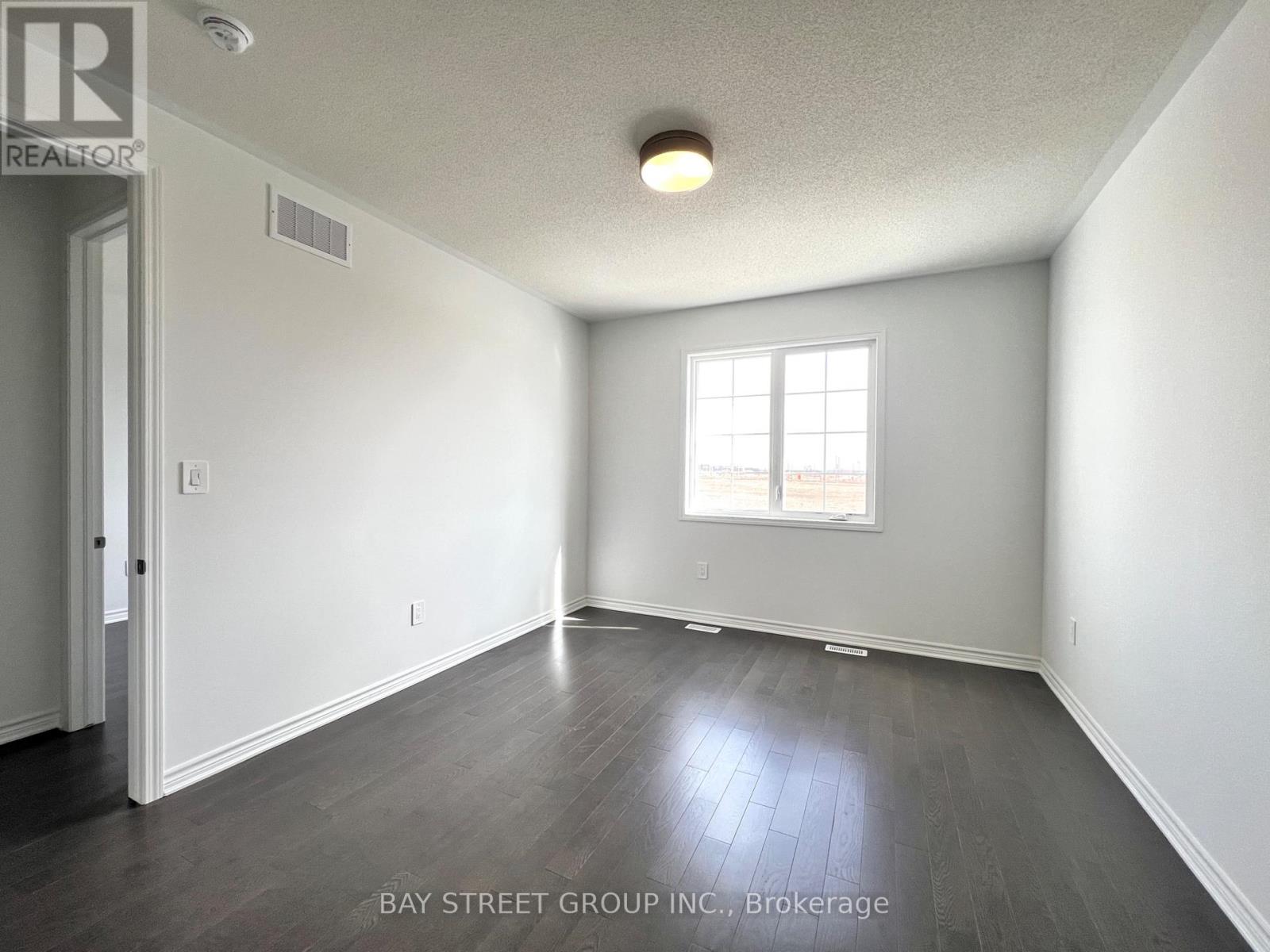 127 Leslie Richard Street, Markham, Ontario  L6C 3S9 - Photo 16 - N12933634