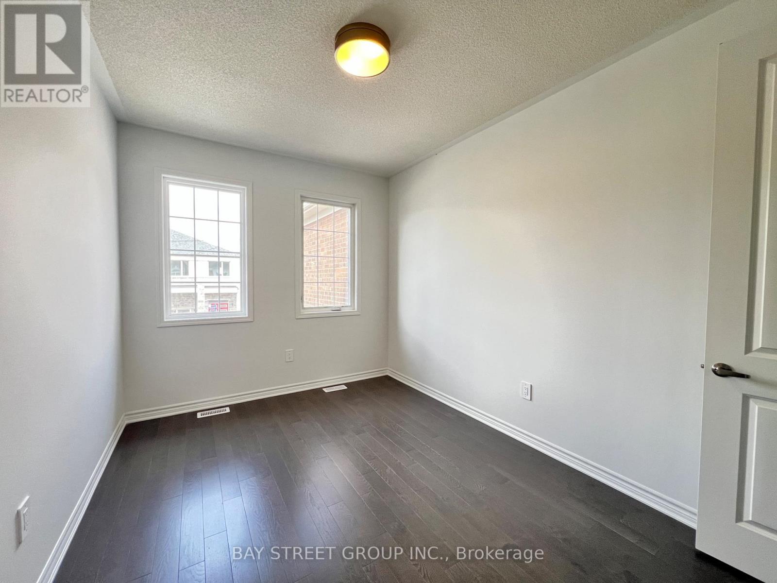 127 Leslie Richard Street, Markham, Ontario  L6C 3S9 - Photo 18 - N12933634