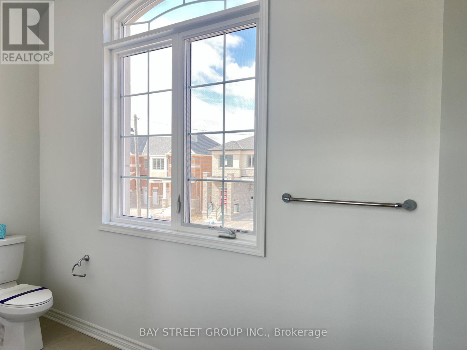 127 Leslie Richard Street, Markham, Ontario  L6C 3S9 - Photo 20 - N12933634