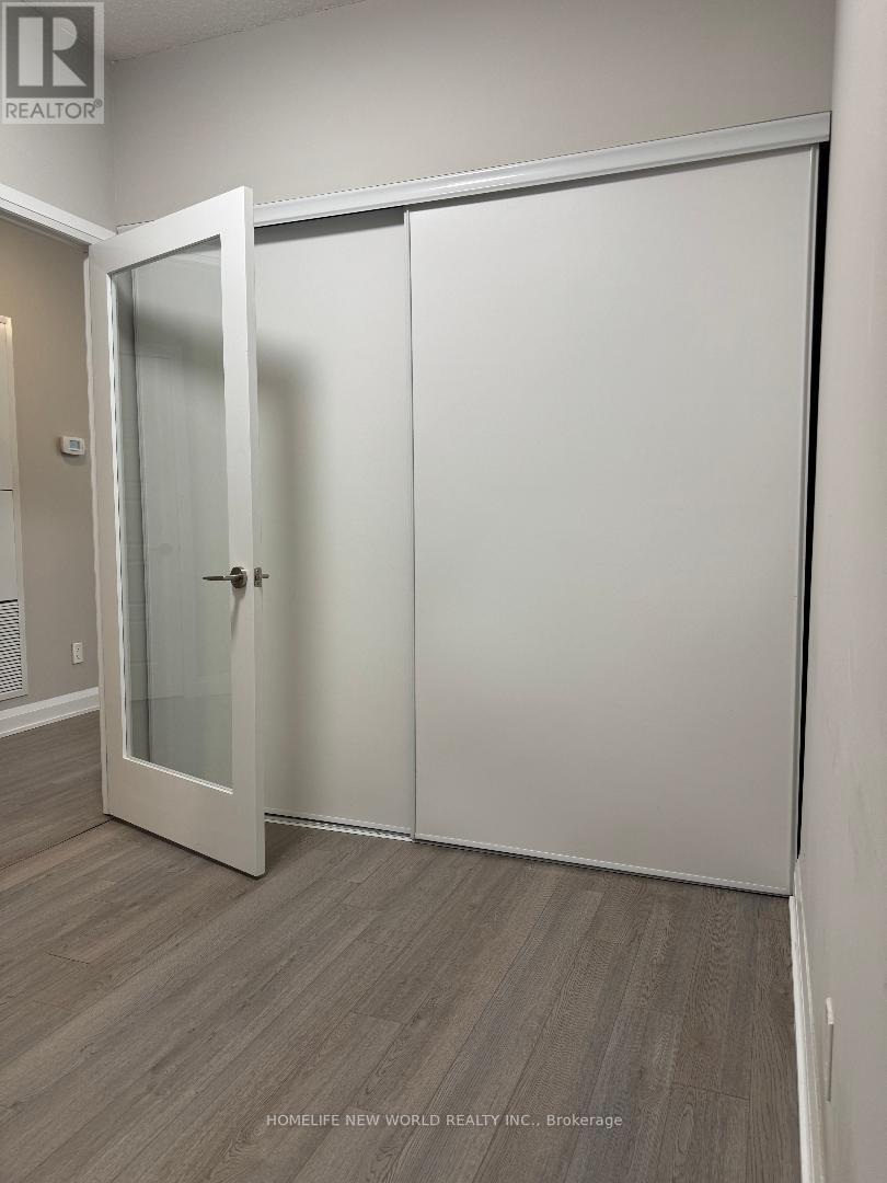 216 - 15 Water Walk Drive, Markham, Ontario  L6G 0G2 - Photo 7 - N12933642