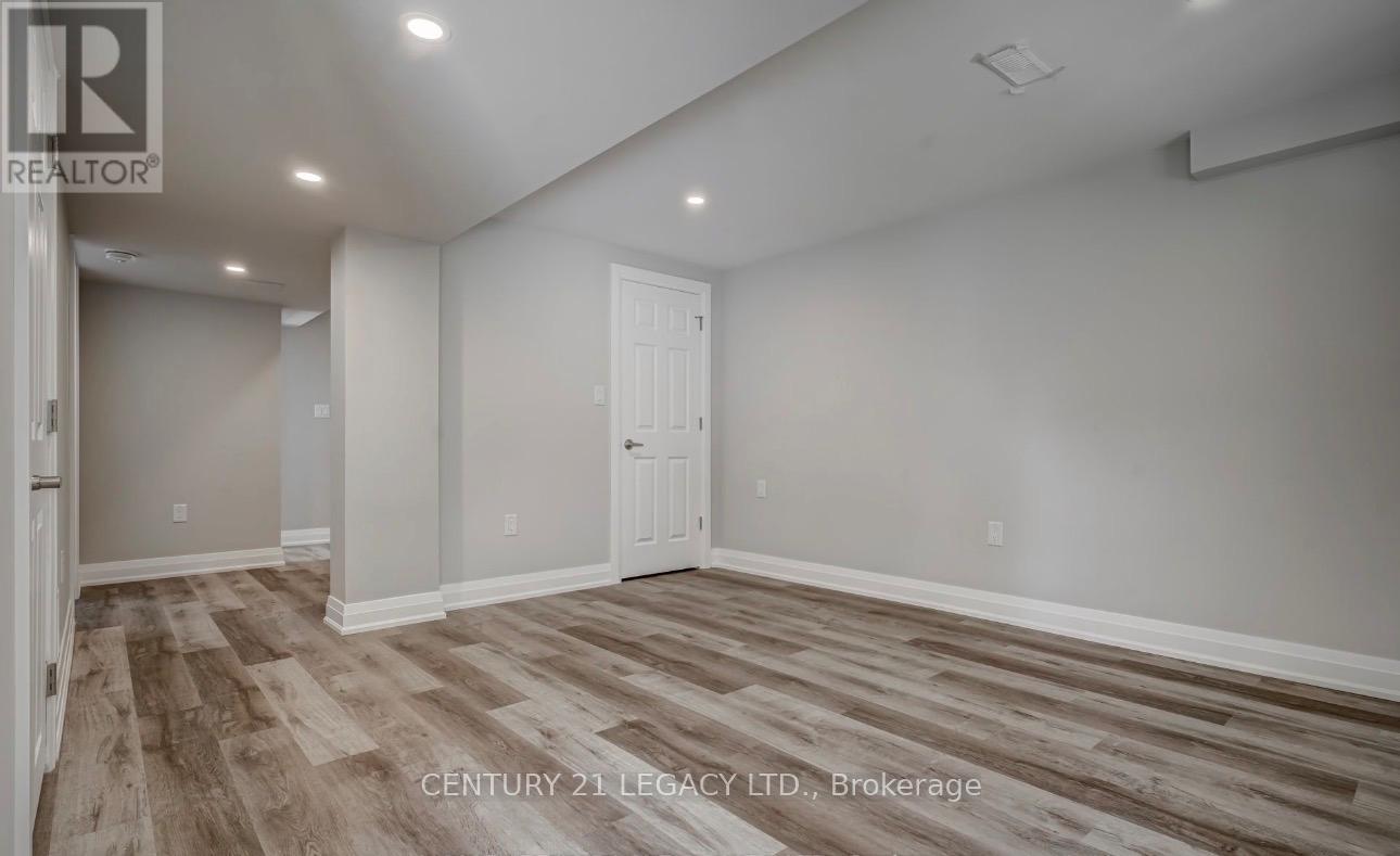 Lower - 339 Lewis Drive, Orangeville, Ontario L9W 4P8 - Photo 4 - W12933638