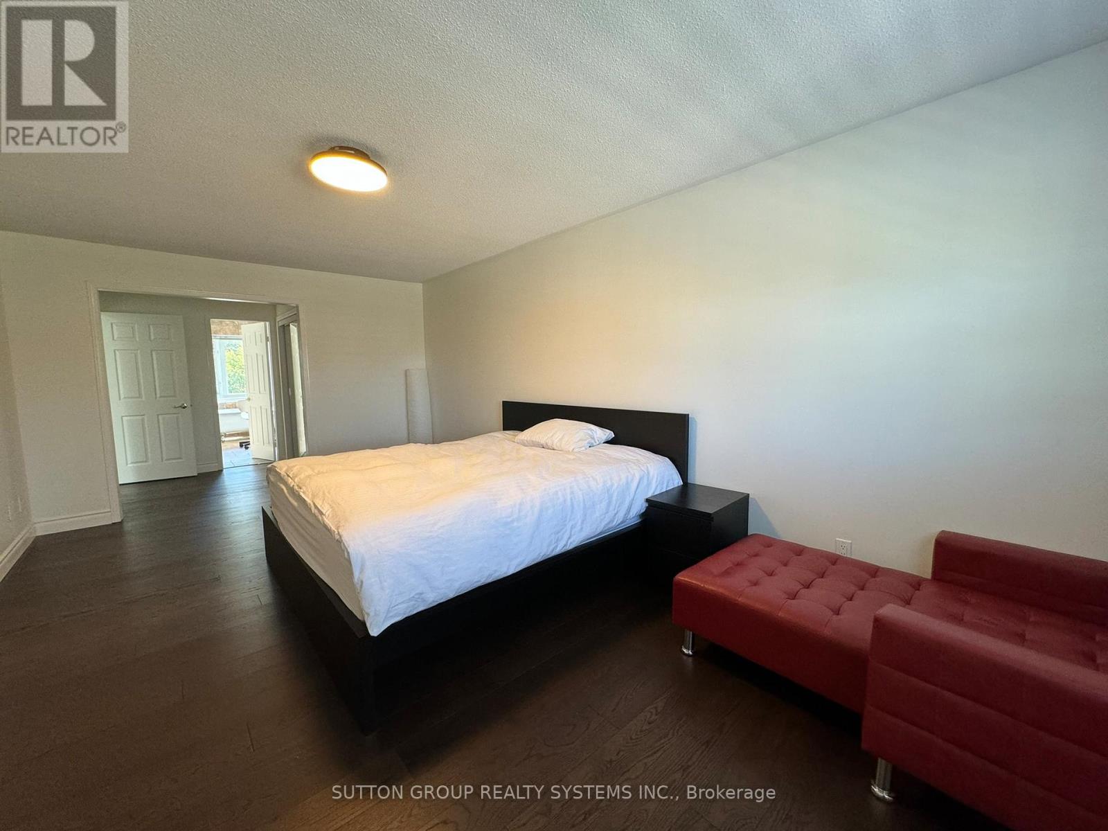 Upper - 1232 Bonnybank Court, Oakville, Ontario  L6M 1V7 - Photo 19 - W12933644