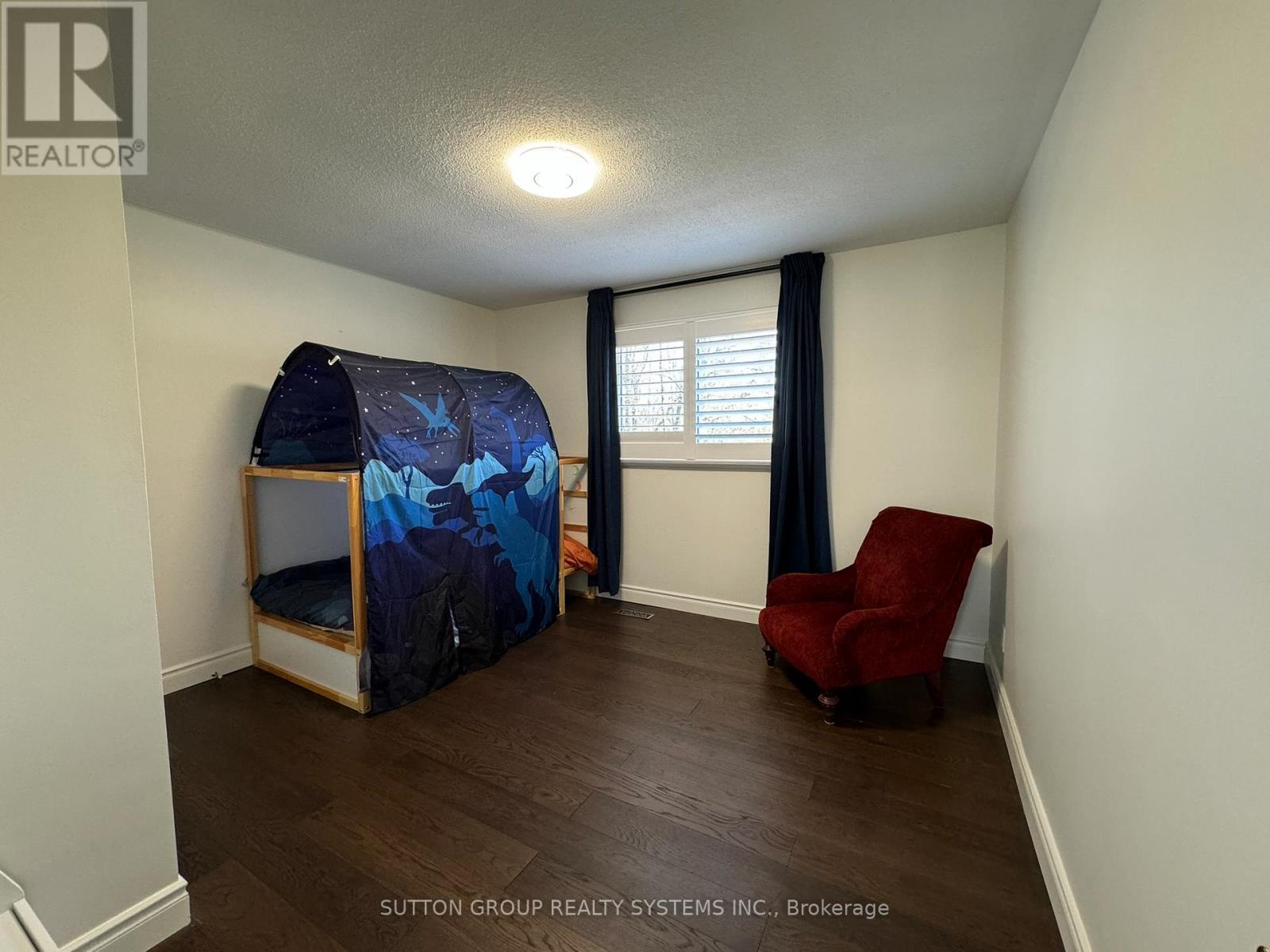 Upper - 1232 Bonnybank Court, Oakville, Ontario  L6M 1V7 - Photo 21 - W12933644