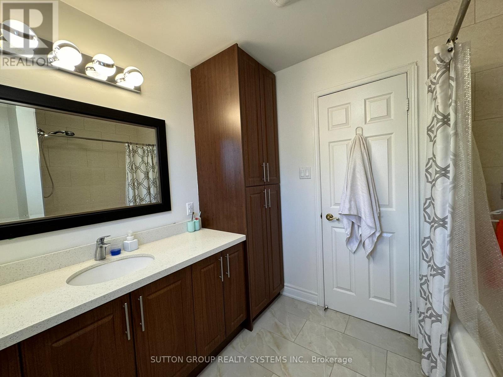 Upper - 1232 Bonnybank Court, Oakville, Ontario  L6M 1V7 - Photo 30 - W12933644