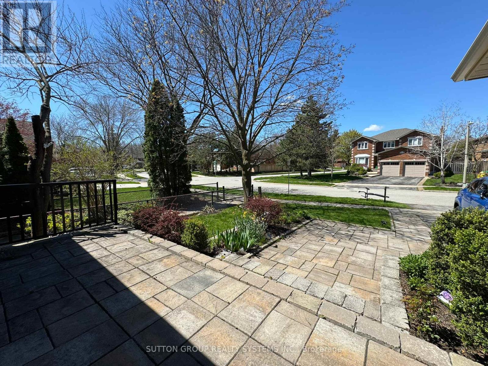 Upper - 1232 Bonnybank Court, Oakville, Ontario  L6M 1V7 - Photo 40 - W12933644