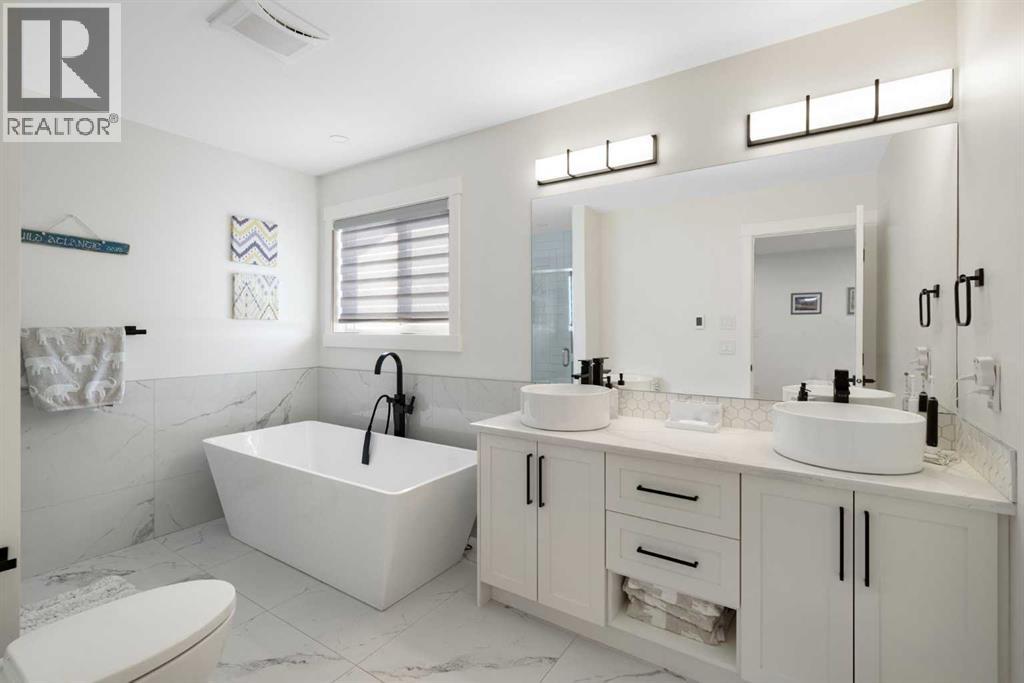 523 Athlone Road Se, Calgary, Alberta  T2H 1V8 - Photo 23 - A2296410