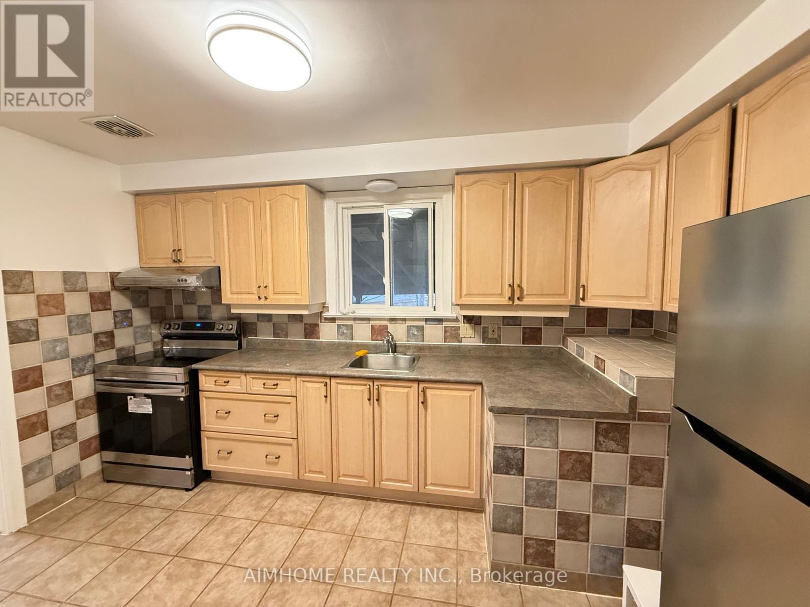 2 Khartoum Avenue, Toronto (Eglinton East), Ontario  M1K 3X9 - Photo 12 - E12933650