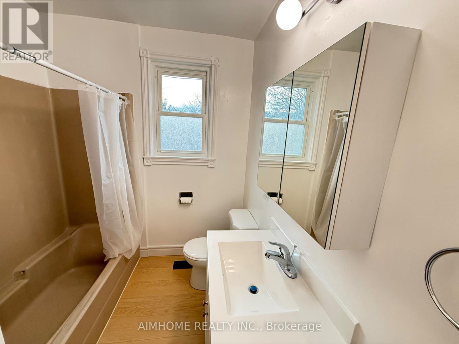 2 Khartoum Avenue, Toronto (Eglinton East), Ontario  M1K 3X9 - Photo 7 - E12933650