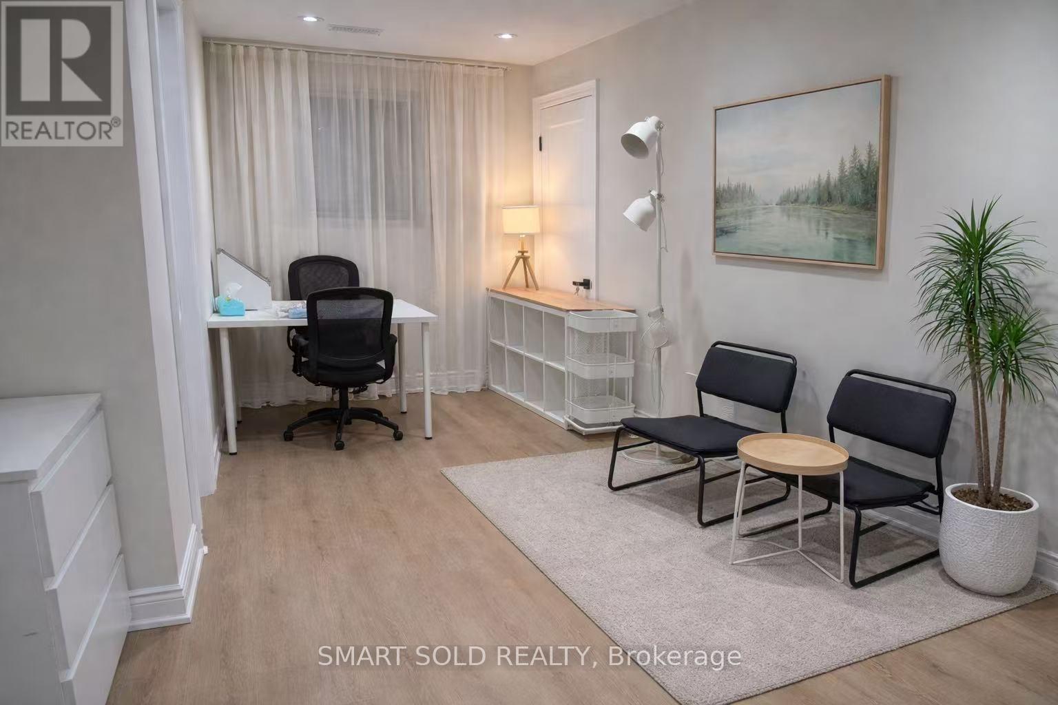 6 RIDWARE CRESCENT, Toronto, Ontario