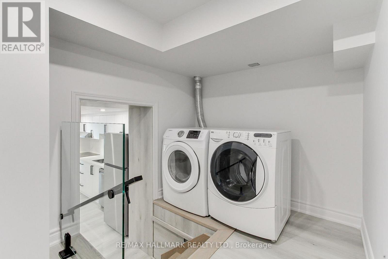 Secondary Suite/basement - 25b Knowles Crescent, Aurora, Ontario  L4G 1Z6 - Photo 19 - N12912754