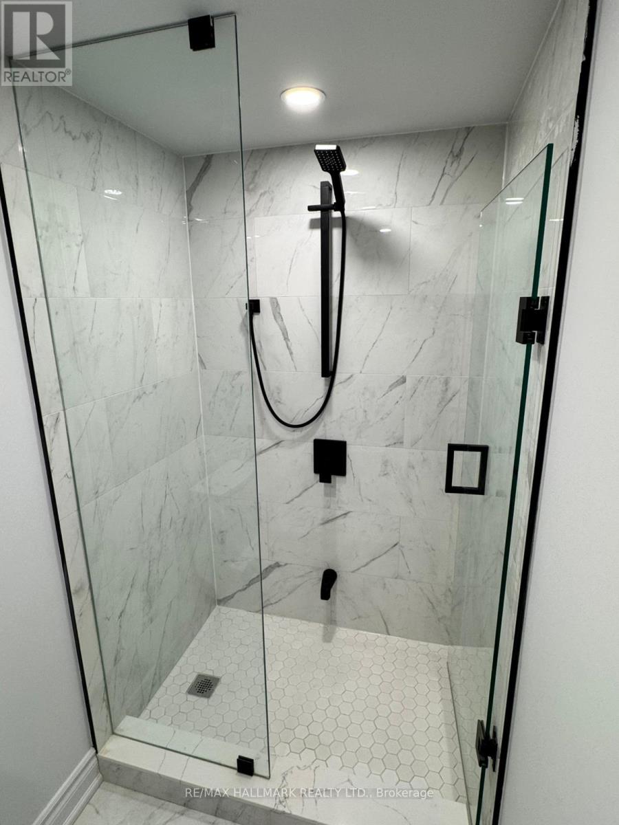 Secondary Suite/basement - 25b Knowles Crescent, Aurora, Ontario  L4G 1Z6 - Photo 23 - N12912754