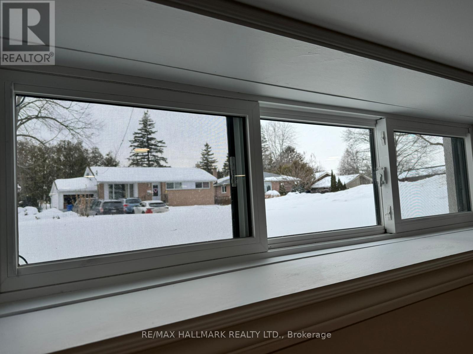 Secondary Suite/basement - 25b Knowles Crescent, Aurora, Ontario  L4G 1Z6 - Photo 34 - N12912754