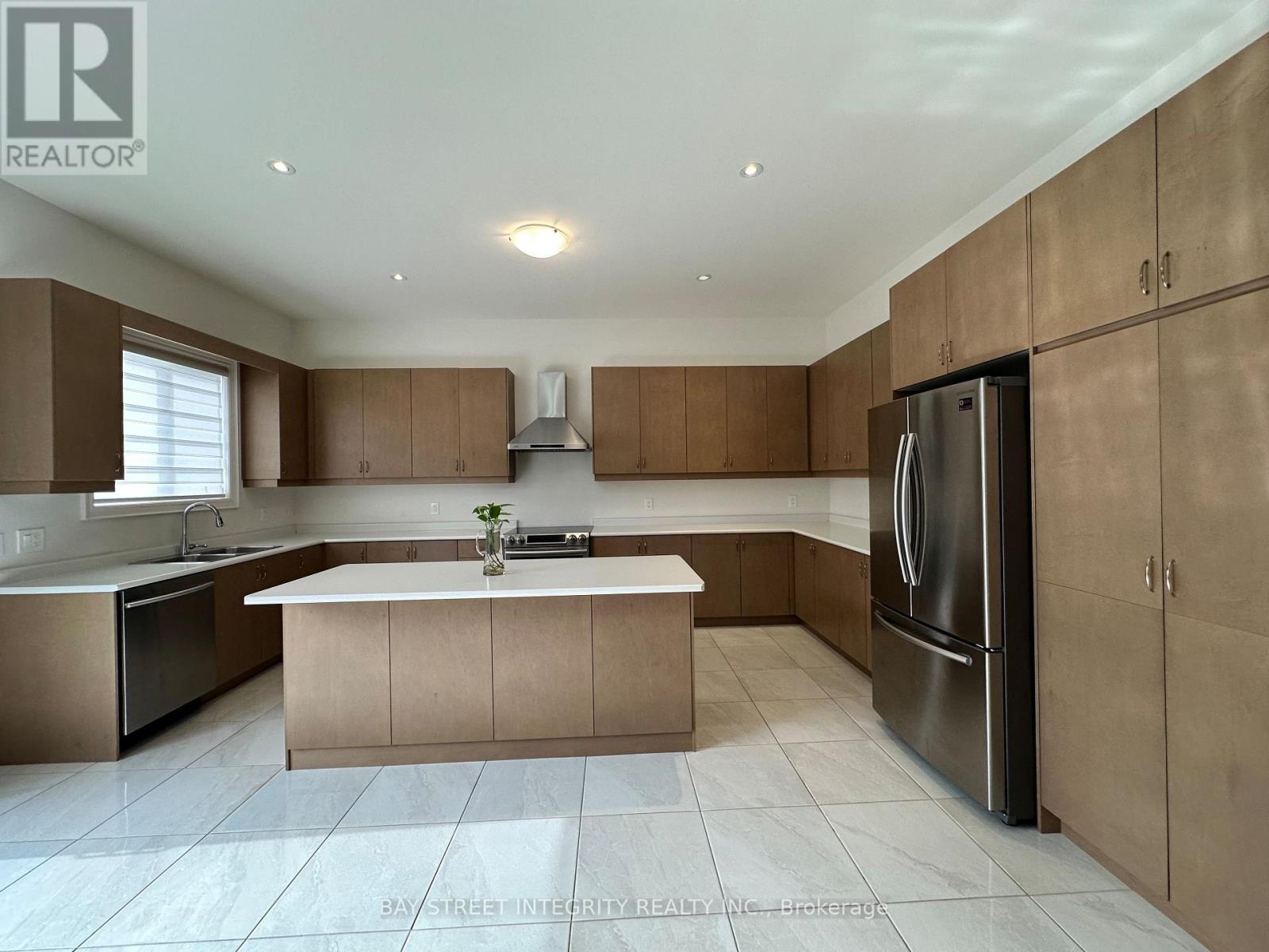 1529 Day Terrace, Milton, Ontario L9E 1H8 - Photo 11 - W12933648