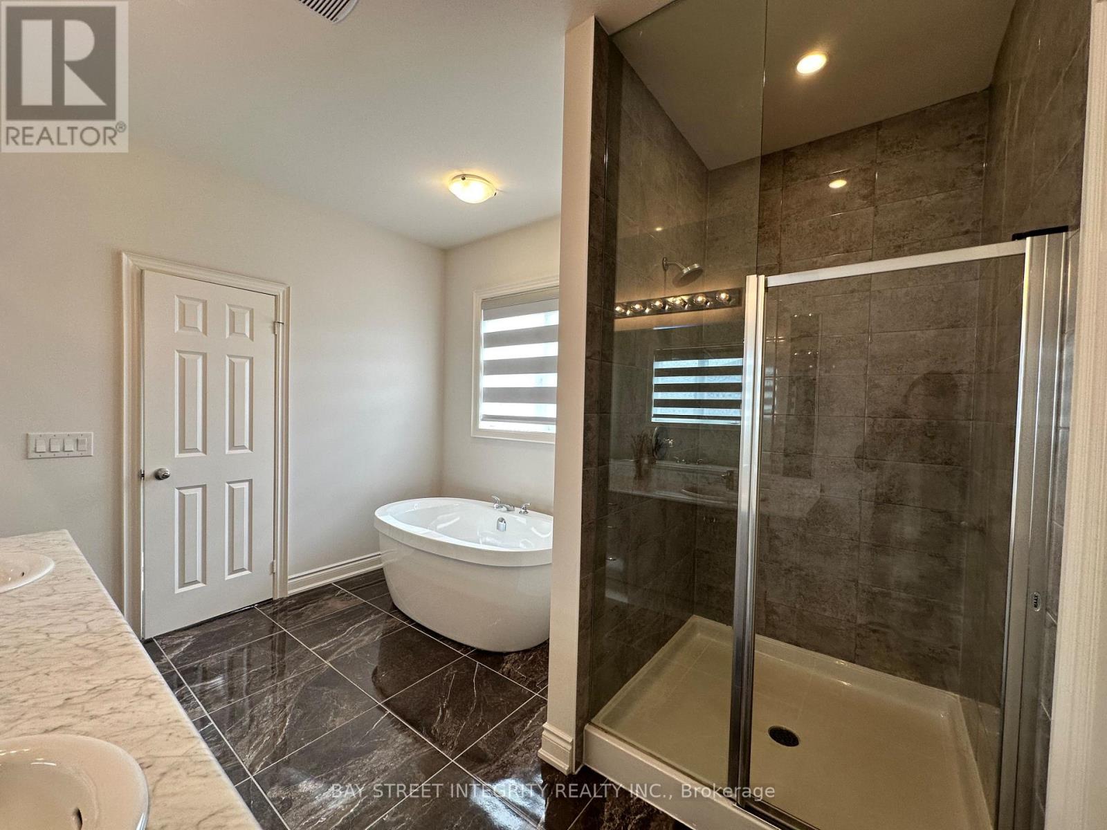 1529 Day Terrace, Milton, Ontario L9E 1H8 - Photo 17 - W12933648