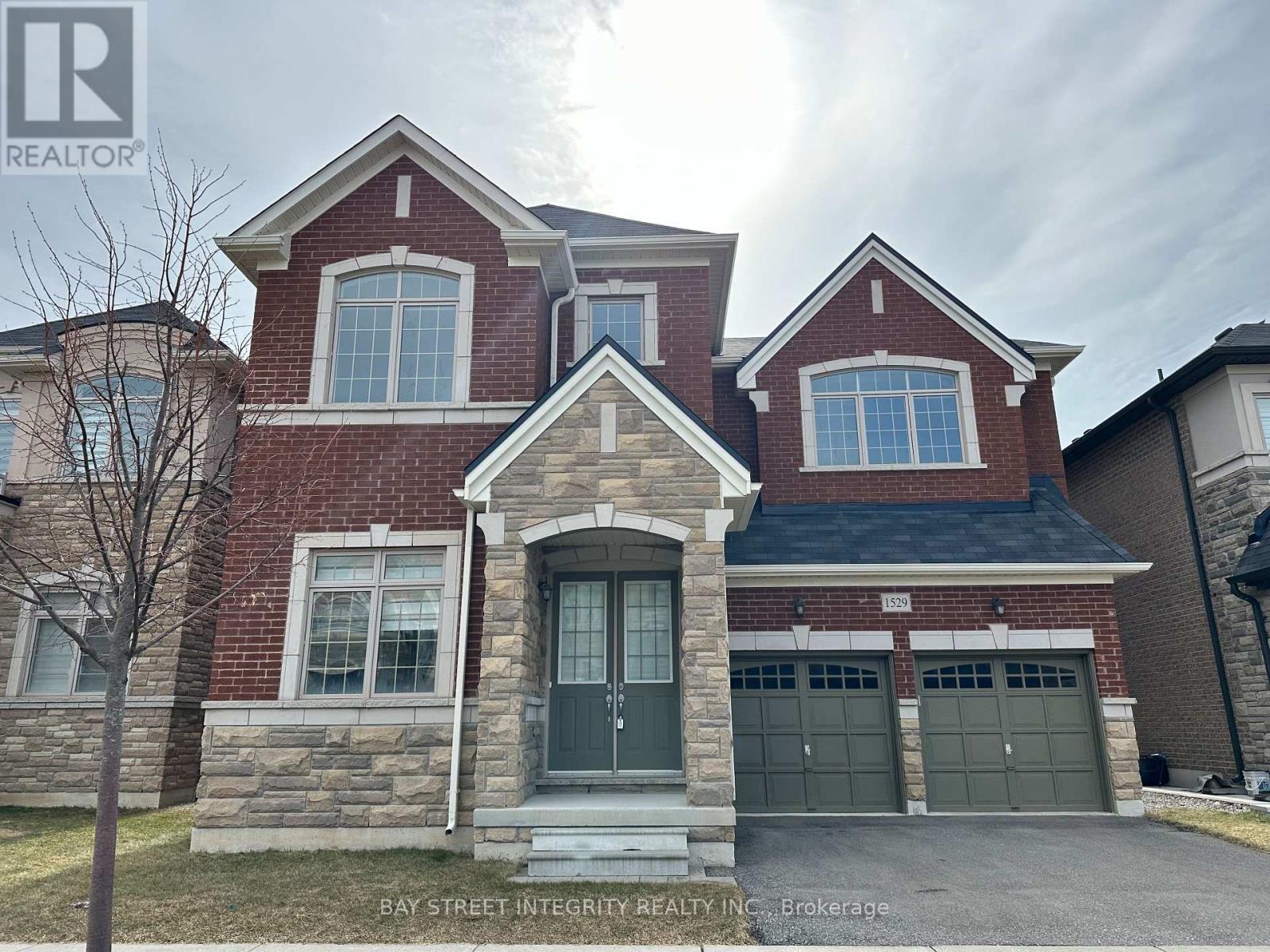 1529 Day Terrace, Milton, Ontario L9E 1H8 - Photo 2 - W12933648