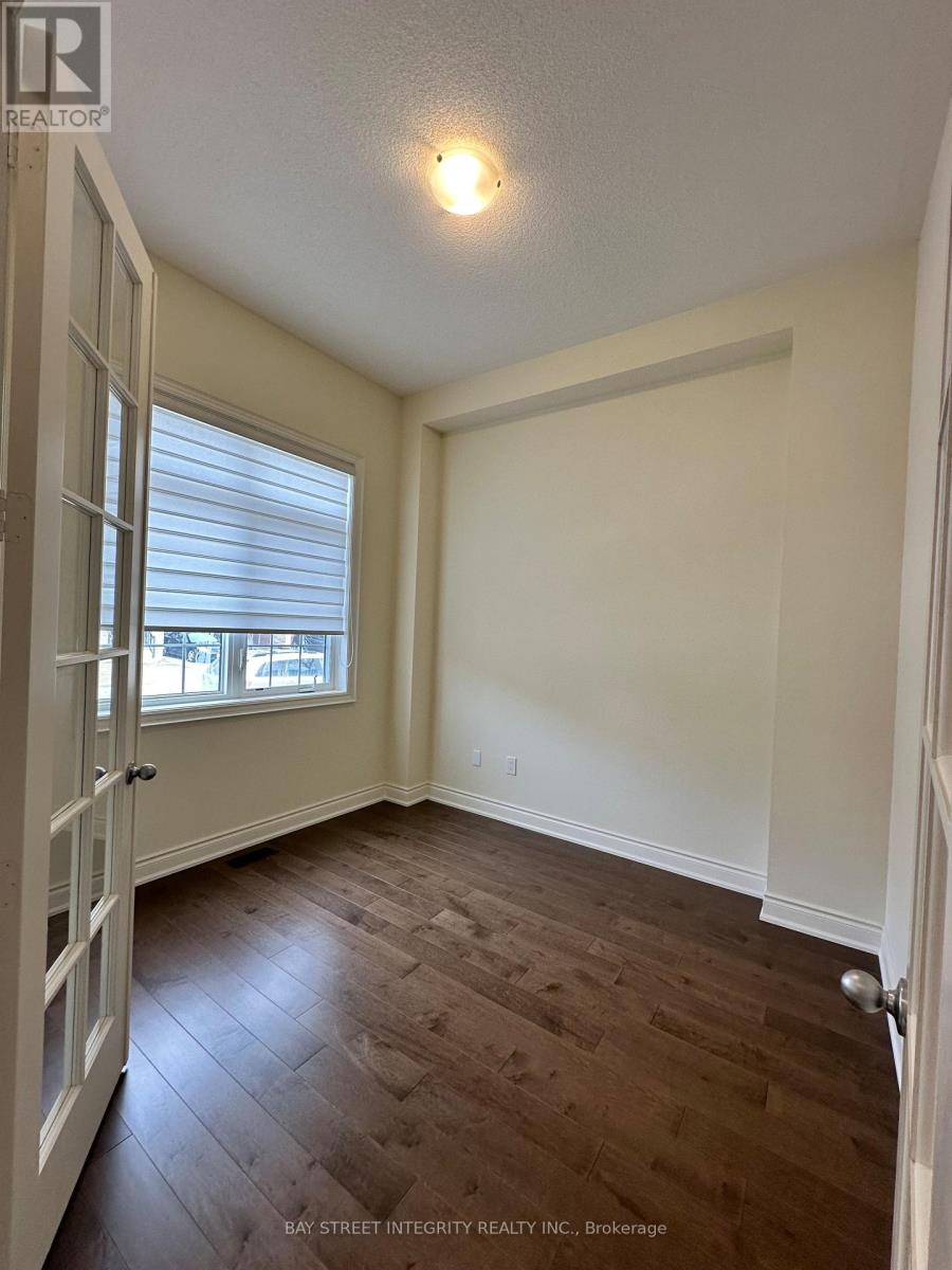 1529 Day Terrace, Milton, Ontario L9E 1H8 - Photo 3 - W12933648