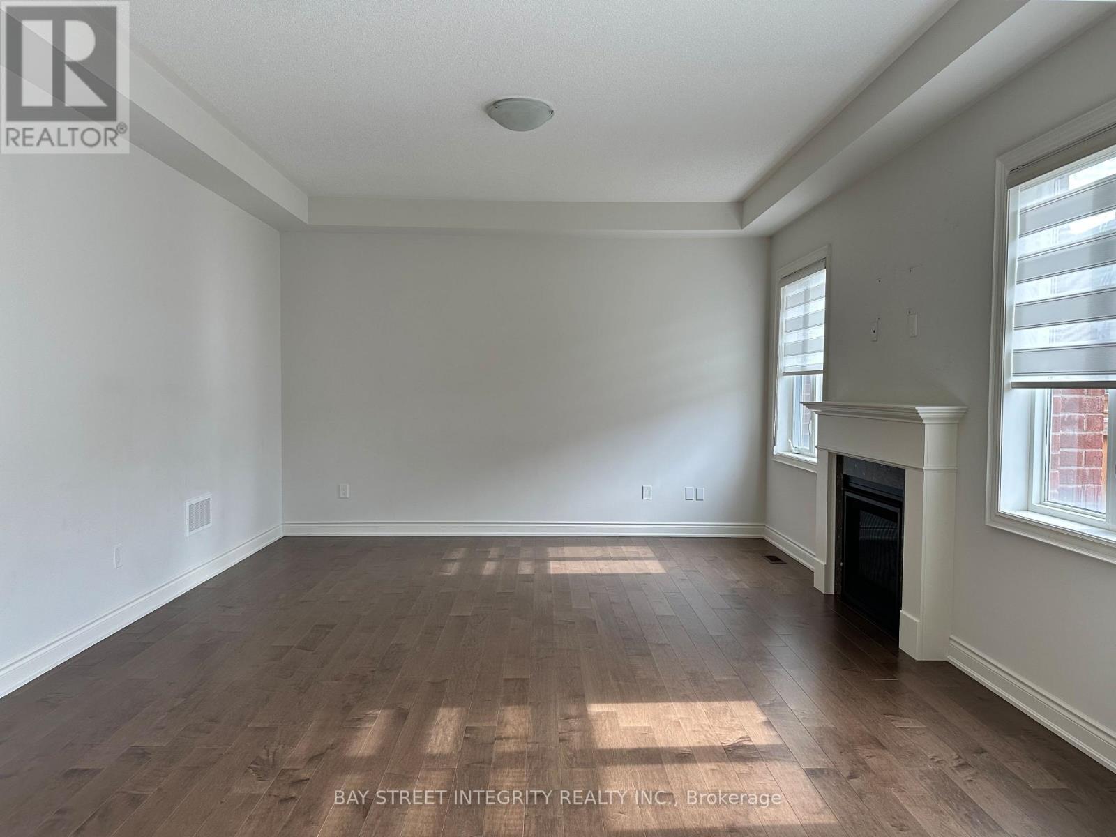 1529 Day Terrace, Milton, Ontario L9E 1H8 - Photo 7 - W12933648