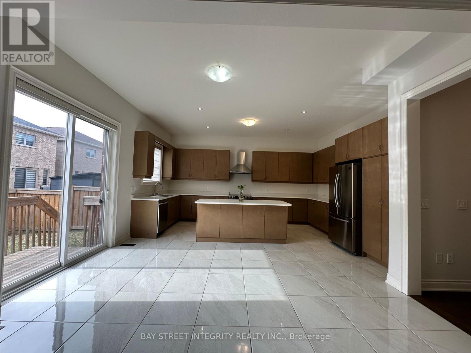 1529 Day Terrace, Milton, Ontario L9E 1H8 - Photo 9 - W12933648