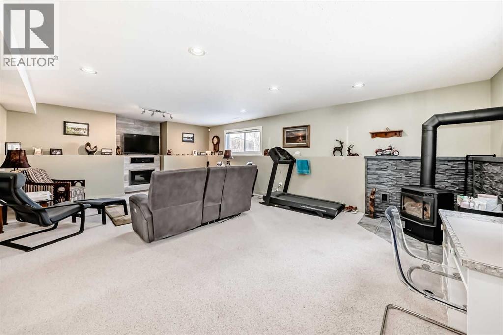 232 Deschner Close, Red Deer, Alberta  T4R 3C2 - Photo 20 - A2295552