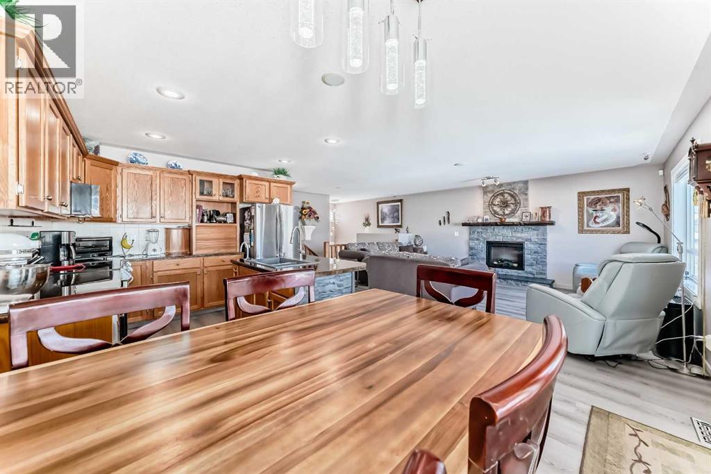 232 Deschner Close, Red Deer, Alberta  T4R 3C2 - Photo 8 - A2295552