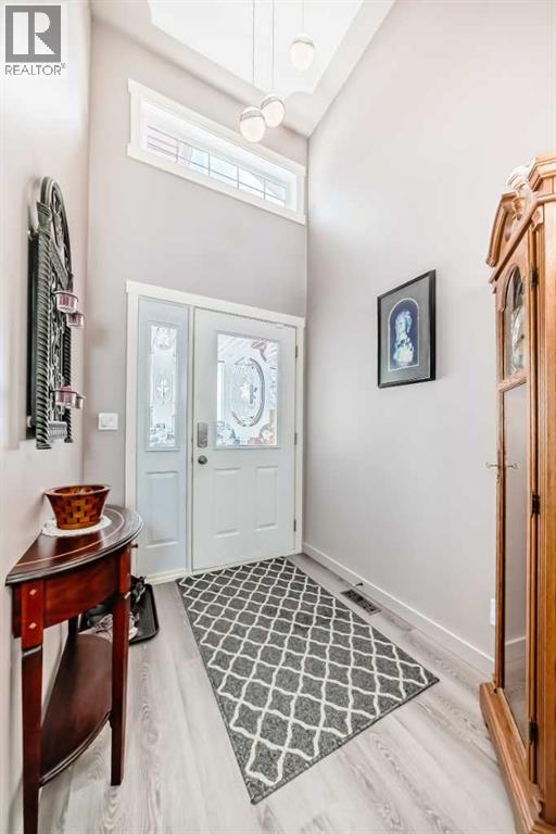 232 Deschner Close, Red Deer, Alberta  T4R 3C2 - Photo 2 - A2295552