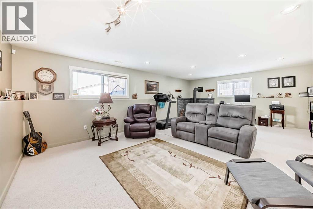 232 Deschner Close, Red Deer, Alberta  T4R 3C2 - Photo 21 - A2295552