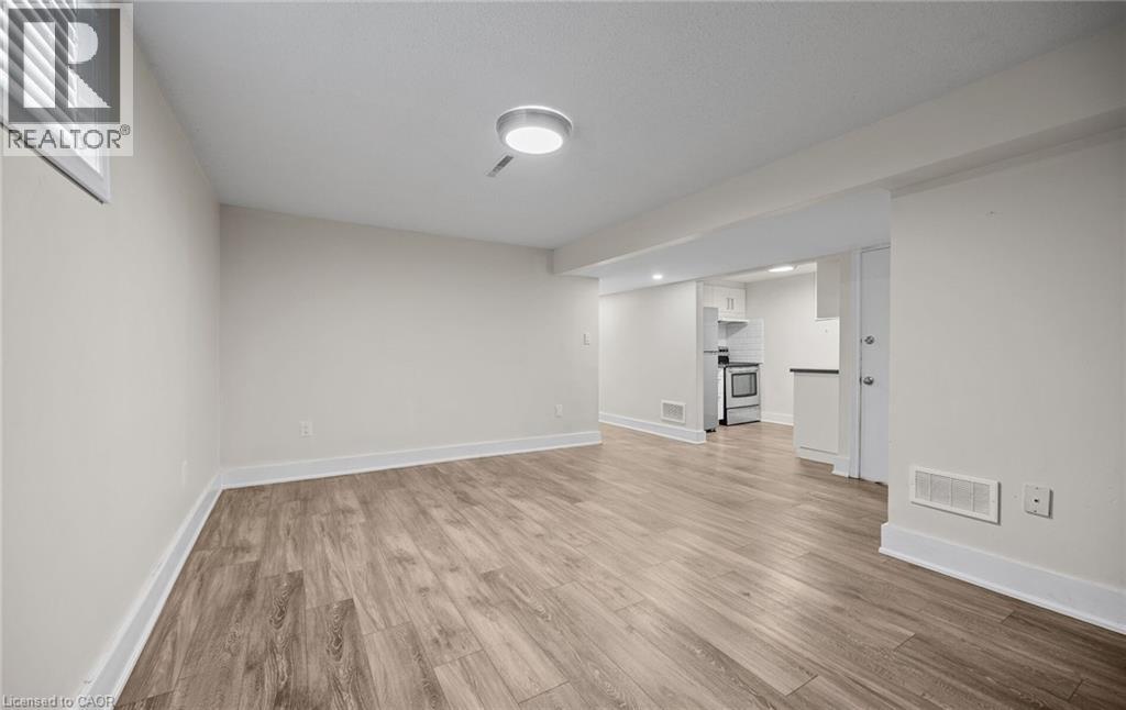 11 Rockwood Avenue, St. Catharines, Ontario  L2P 1E3 - Photo 33 - 40794830