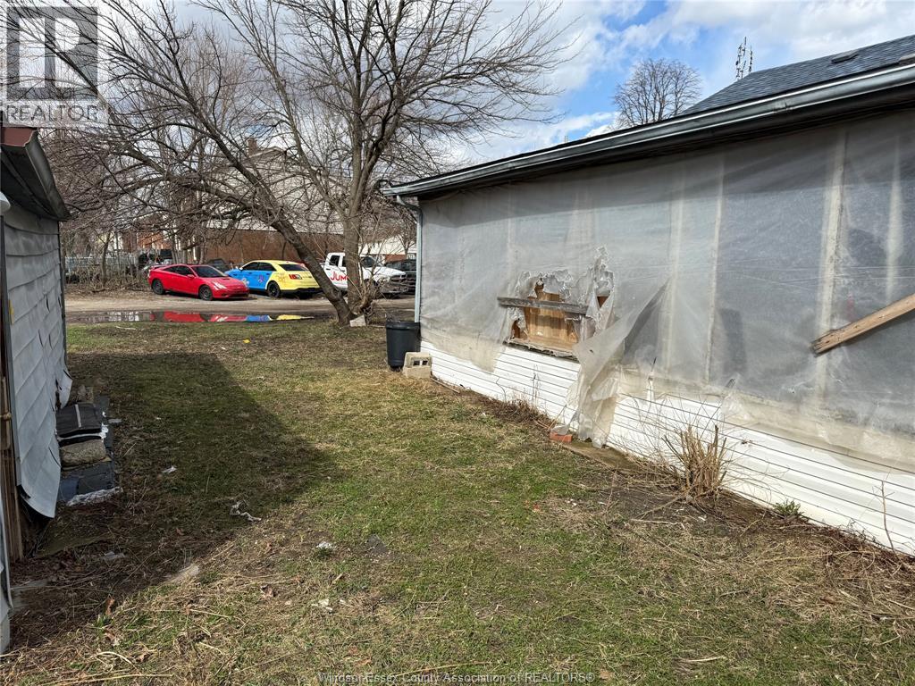 1303 Central, Windsor, Ontario  N8Y 3V3 - Photo 11 - 26006375