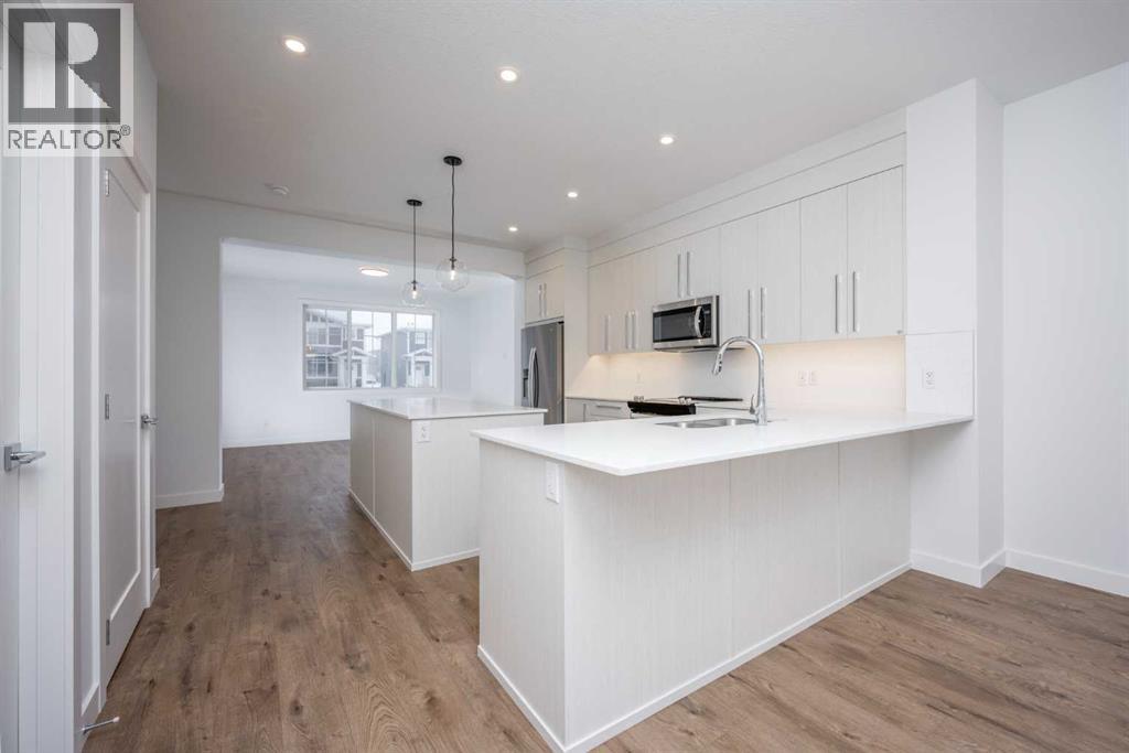 1020 West Lakeview Drive, Chestermere, Alberta  T1X 2T3 - Photo 14 - A2286457