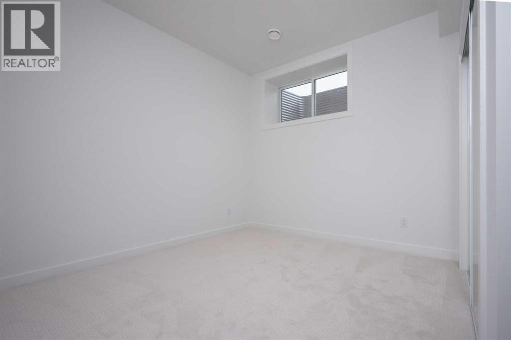 1020 West Lakeview Drive, Chestermere, Alberta  T1X 2T3 - Photo 34 - A2286457