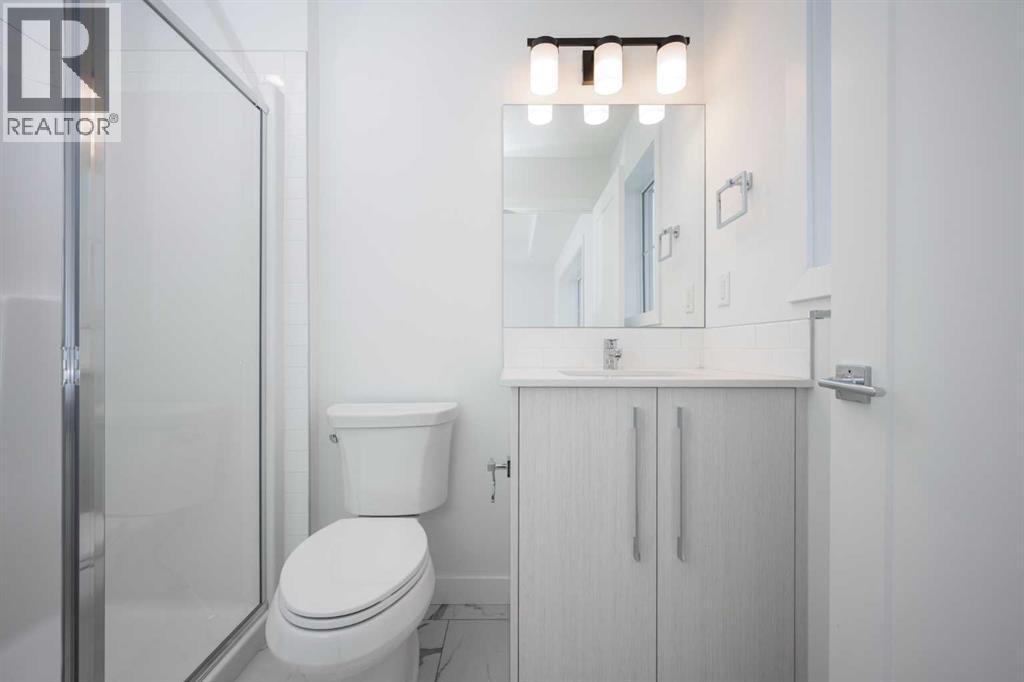 1020 West Lakeview Drive, Chestermere, Alberta  T1X 2T3 - Photo 21 - A2286457