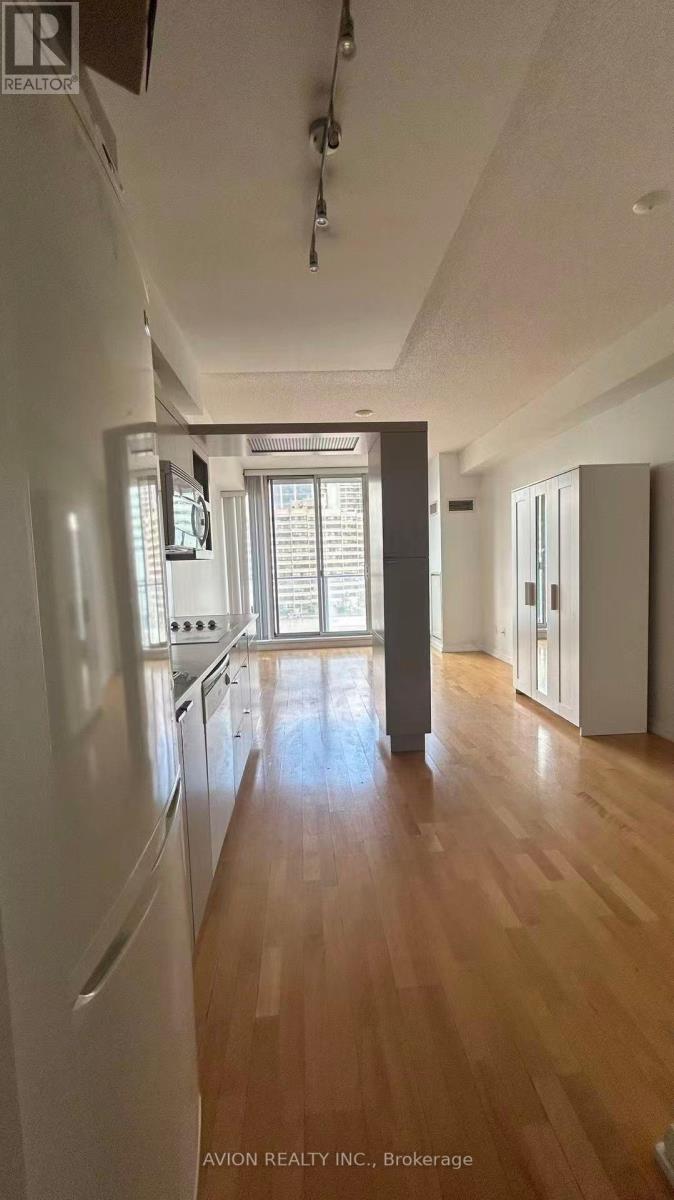 1629 - 111 Elizabeth Street, Toronto, Ontario M5G 1P7 - Photo 6 - C12933654