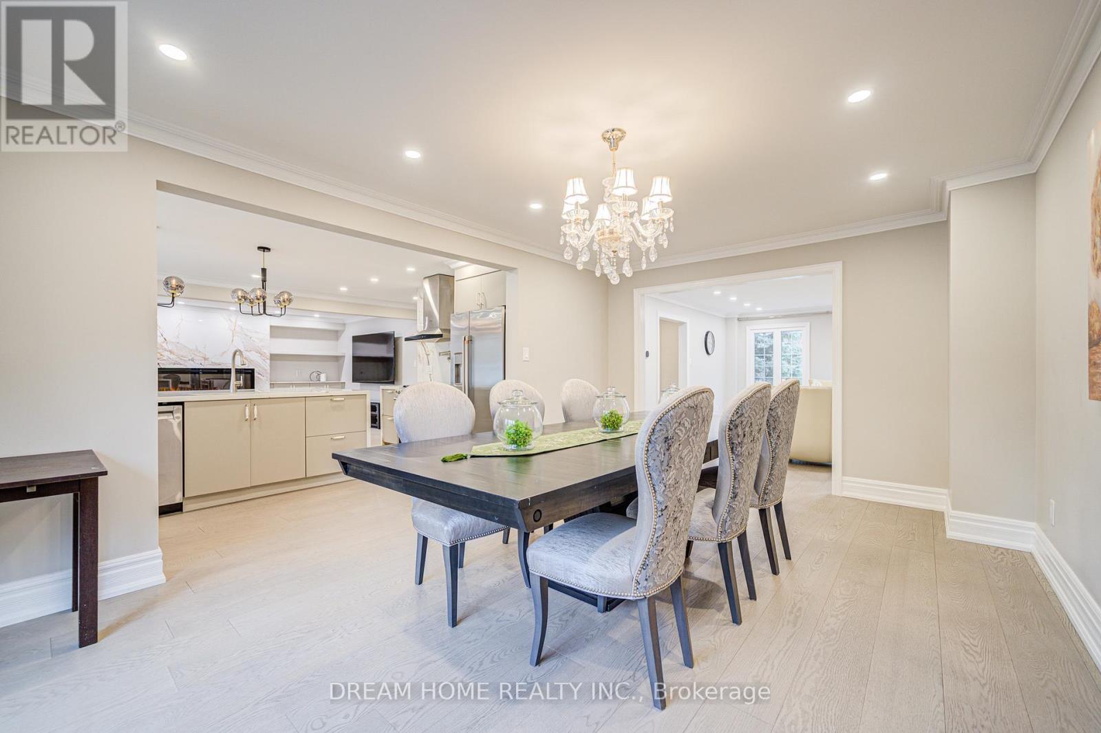 352 Kennedy Street W, Aurora, Ontario  L4G 5M4 - Photo 10 - N12933660