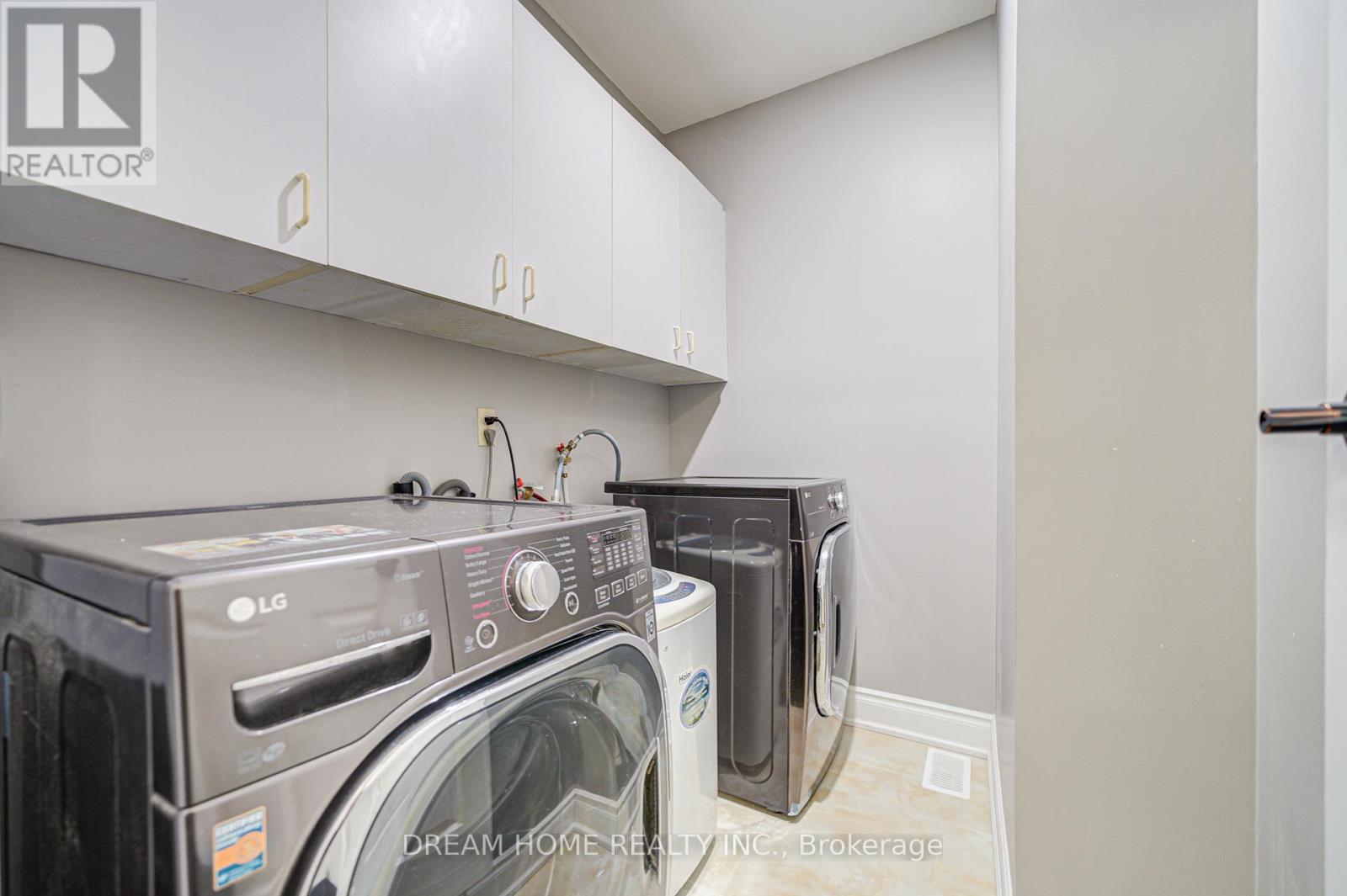 352 Kennedy Street W, Aurora, Ontario  L4G 5M4 - Photo 23 - N12933660