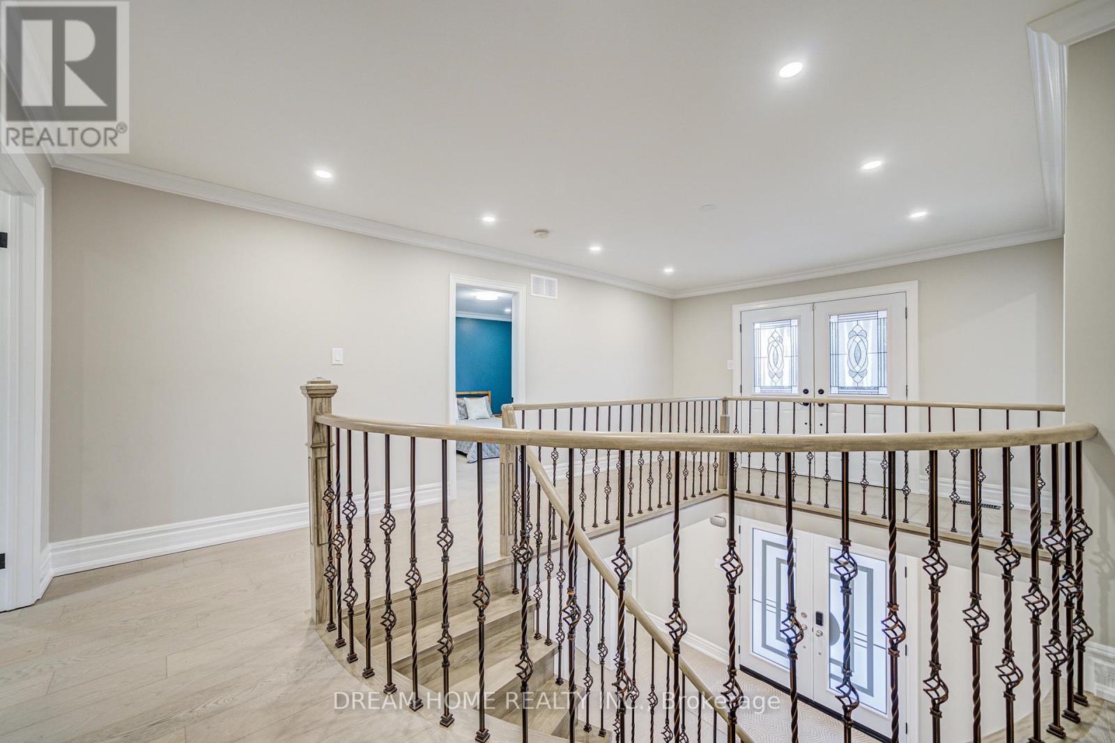 352 Kennedy Street W, Aurora, Ontario  L4G 5M4 - Photo 25 - N12933660